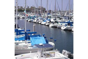 Marina - Lovely new 1 bedroom apartment 2 blocks to beach! (Redondo Beach)