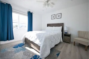 1 bedroom, WiFi - Lovely new 1 bedroom apartment 2 blocks to beach! (Redondo Beach)