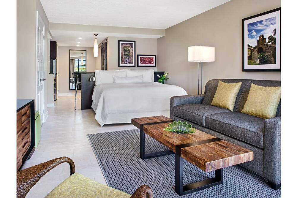 Luxury resort with beach, pool, many amenities Estate Chocolate Hole