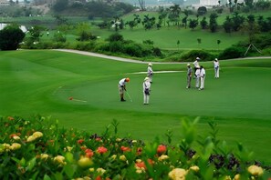 Golf - U-FREE Hotel (Dongguan Xiegang Square) (Dongguan)