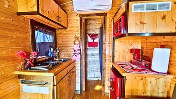 Fridge, microwave, coffee/tea maker, toaster