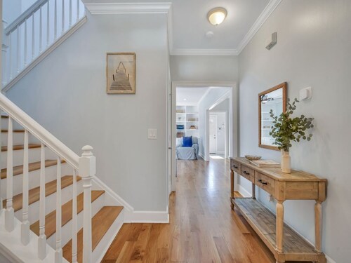 Coastal Quarters dog friendly, 4 bedroom home in Old Town Bluffton