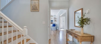 Coastal Quarters dog friendly, 4 bedroom home in Old Town Bluffton