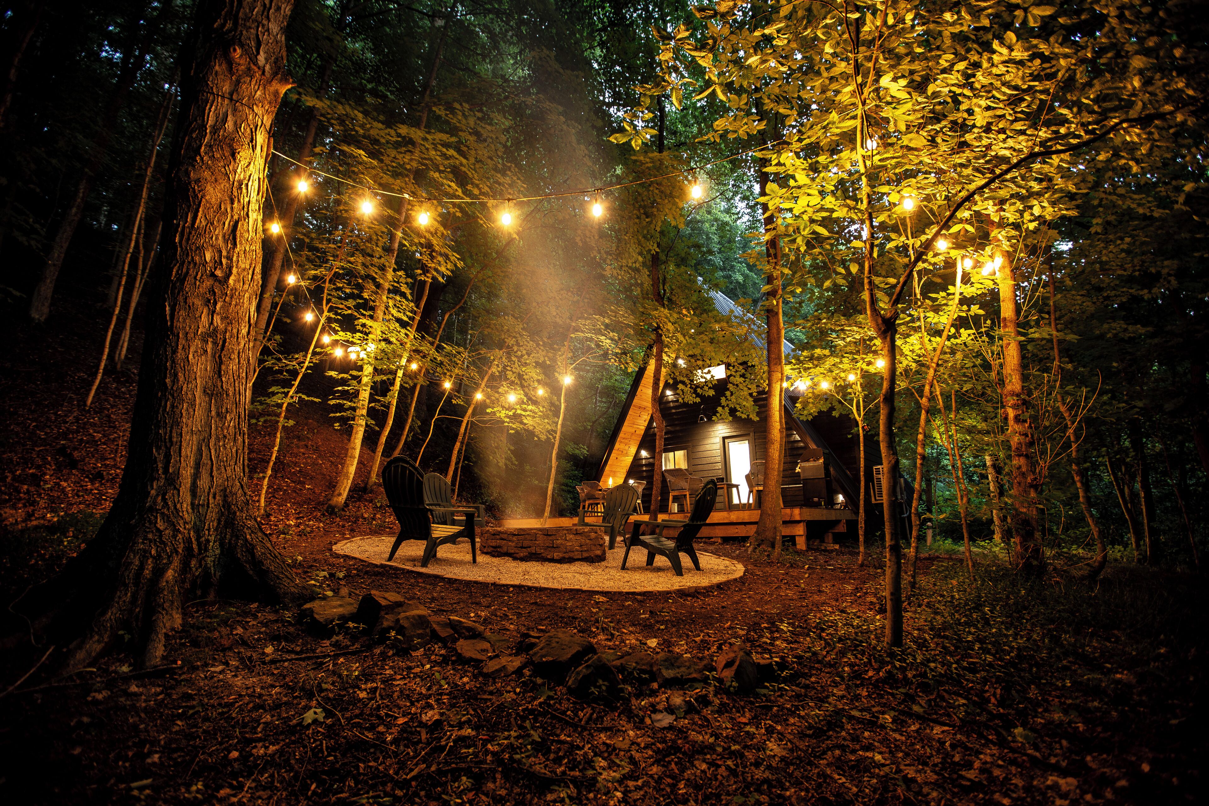 The Raven A-Frame - Modern Woodland Retreat near Hocking Hills and OU Campus