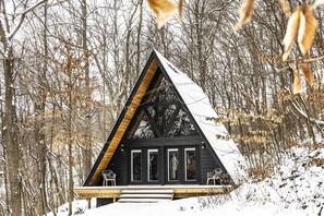 Exterior - The Raven A-Frame - Modern Woodland Retreat near Hocking Hills and OU Campus (Nelsonville)