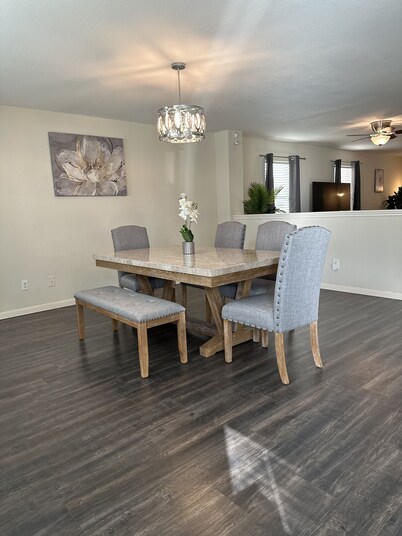 Huge Captivating Modern 5Bdr home-(The Xperience)