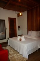 标准双人房 | 迷你吧、免费 WiFi