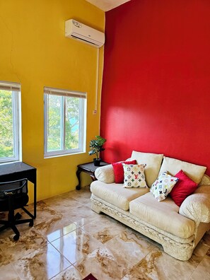 TV - Ahh! (Pool/Ocean View Room w/ Private Bath) (Boston Bay)