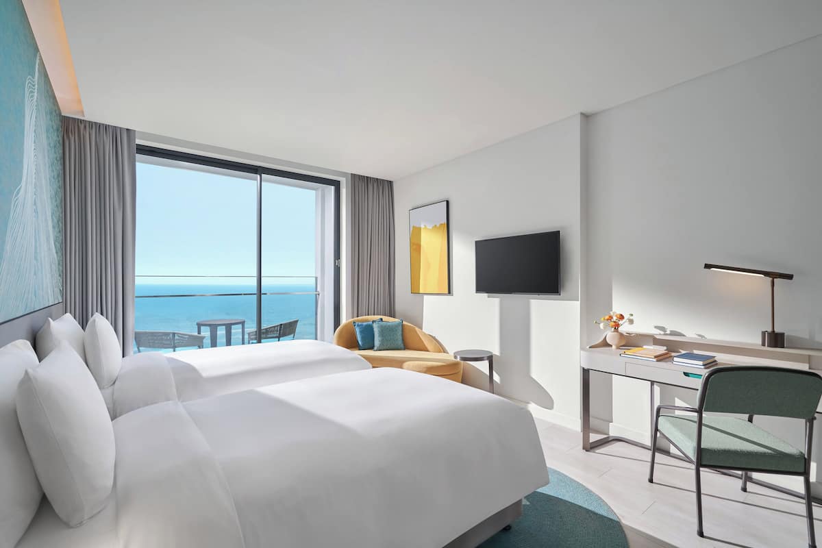Deluxe Room, 2 Single Beds, Balcony, Sea View