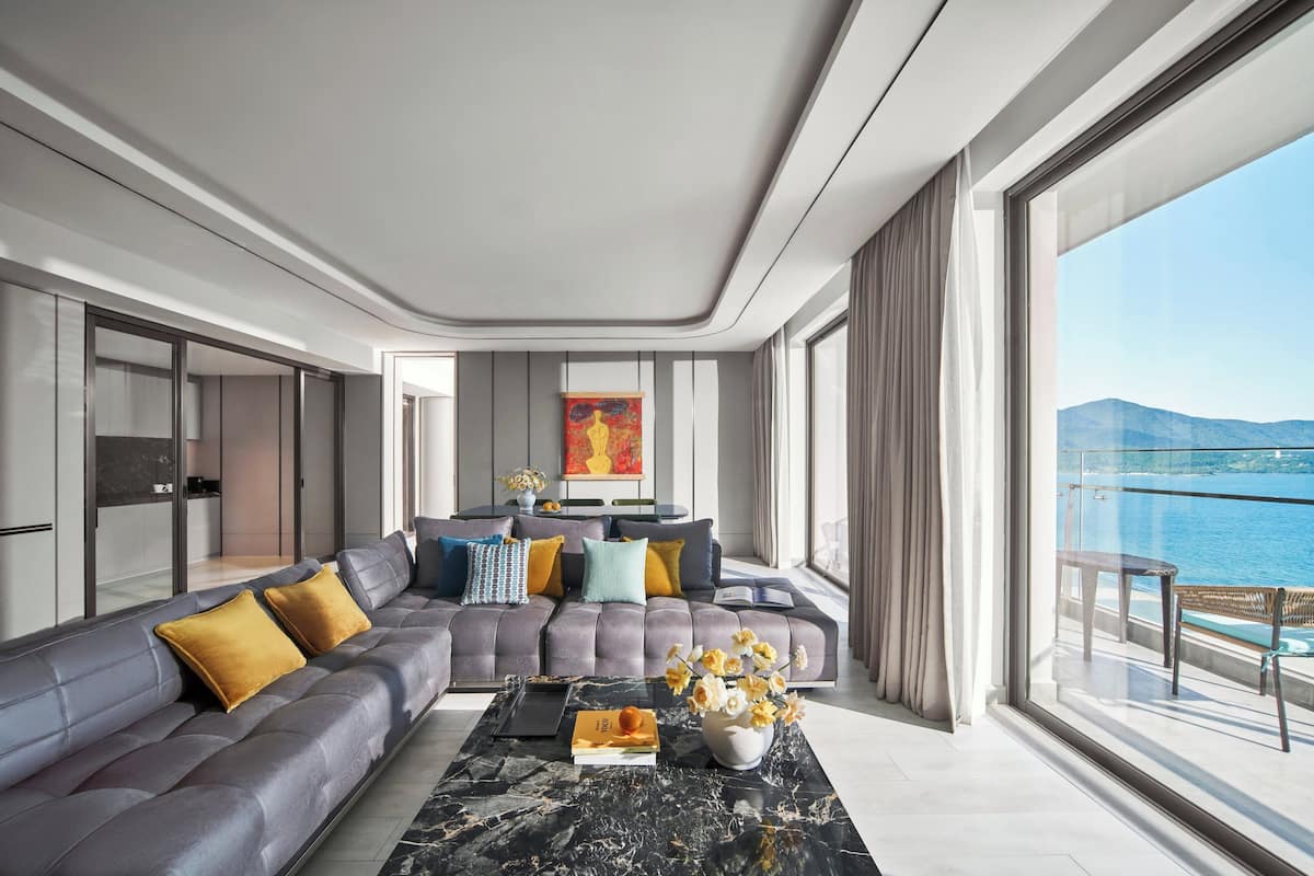 Suite, 1 King Bed, Sea View (Ma Belle)