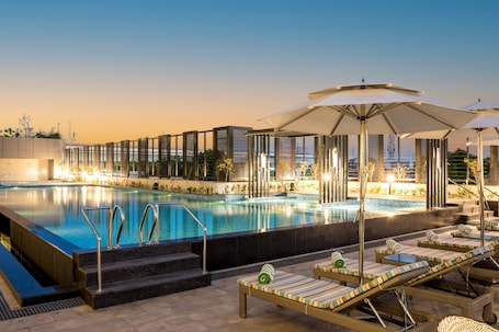 ์ผ์ธ ์์์ฅ, 07:00 ~ 19:00 ์คํ, ์์์ฅ ํ๋ผ์, ์ผ๊ด์ ์์