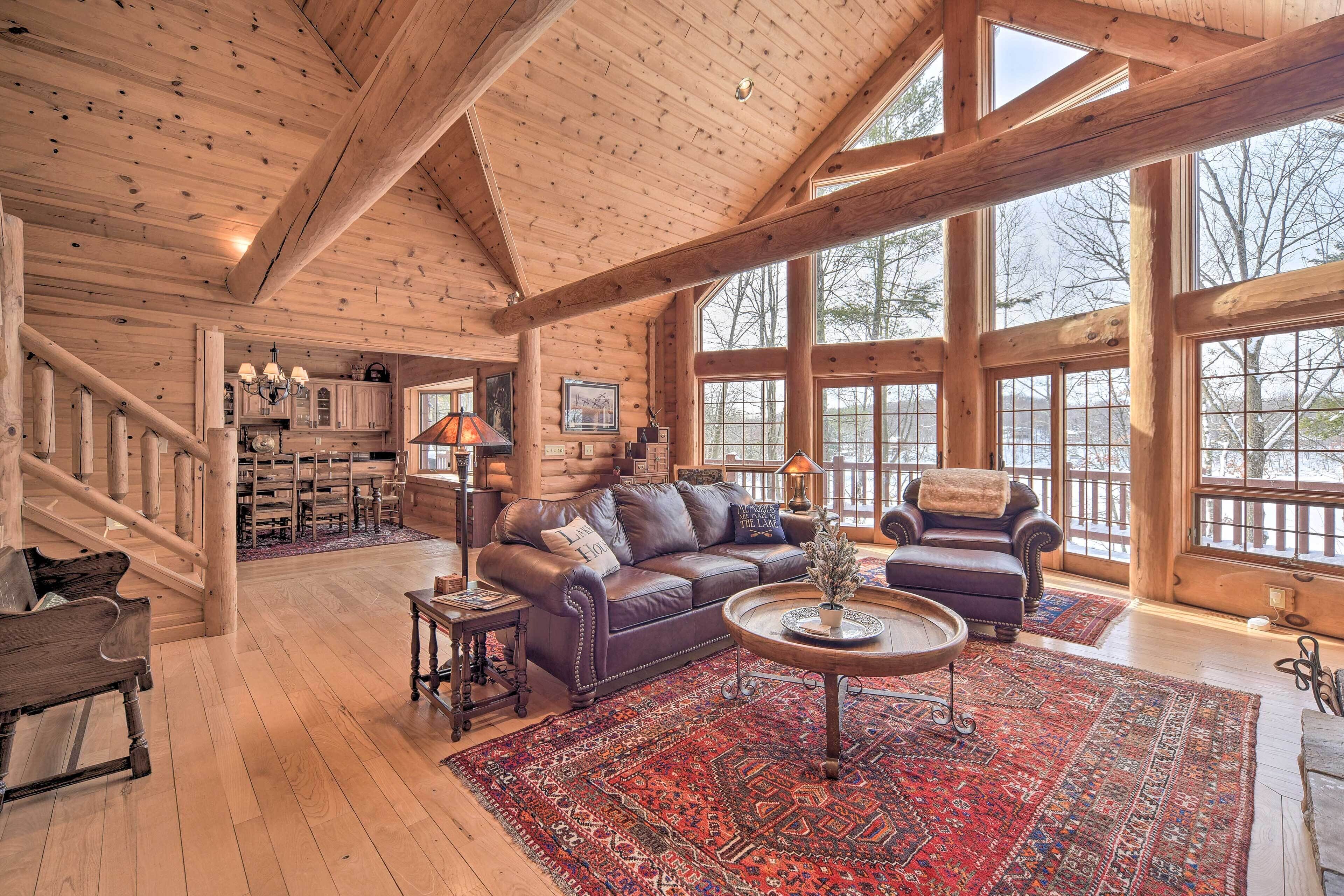 Spacious House w/ Boat Dock on Red Cedar Lake