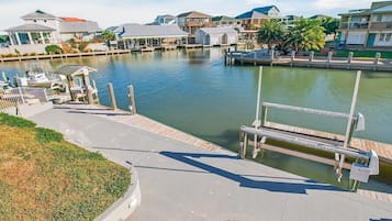 House, 4 Bedrooms | Marina