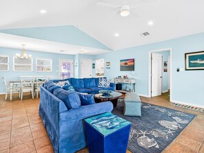 House, 4 Bedrooms | Living area | Smart TV, streaming services