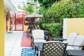 Terrace/patio - Seaside Chalet (Efficiency) (Nassau)