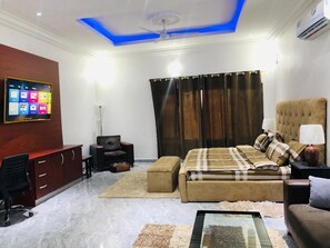 TV connectée, lecteur de DVD, chaîne hi-fi