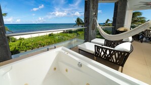 Luxury Apartment | Balcony - Stunning Ocean Front By Condo Boutique (Playa del Carmen)