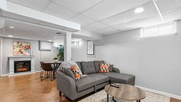 TV connectée, cheminée