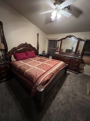 4 bedrooms, WiFi, bed sheets