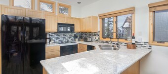 Aspen Ridge 31 3 Bedroom Townhouse by Alpine Lodging Telluride