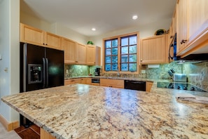 Townhome, 3 Bedrooms | Private kitchen - Aspen Ridge 7 3 Bedroom Townhouse by Alpine Lodging Telluride (Telluride)