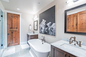 Bathroom - Villas At Cortina 1 4 Bedroom Condo by Alpine Lodging Telluride (Telluride)