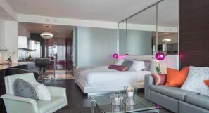 1 chambre, coffres-forts dans les chambres, fer et planche à repasser