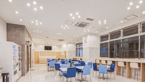 含每日日式早餐