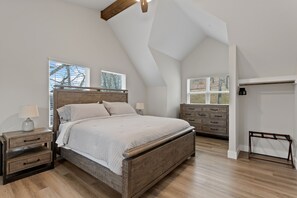 7 chambres, fer et planche à repasser, lit parapluie, Wi-Fi gratuit