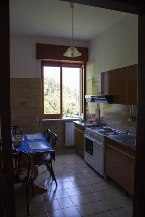 Microonde, forno, piano cottura