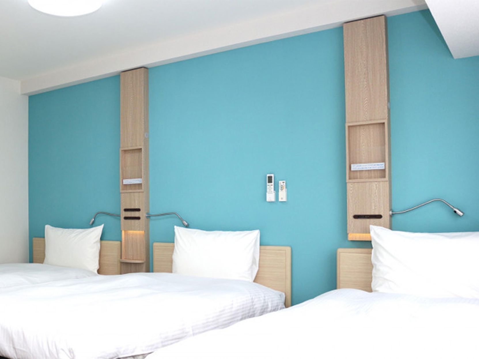 Wifi gratis y ropa de cama 