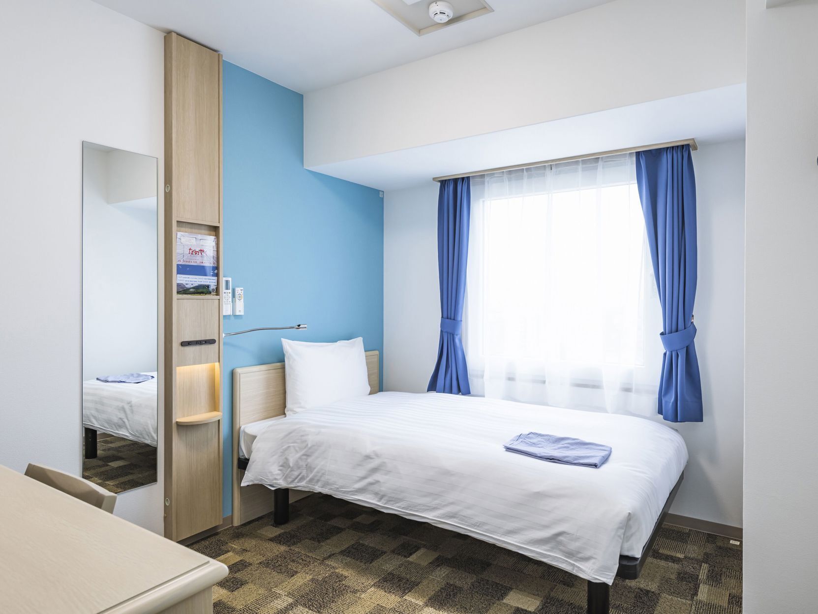 Wifi gratis y ropa de cama 