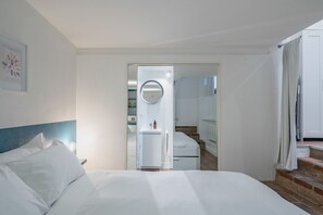 Bureau, Wi-Fi, draps fournis