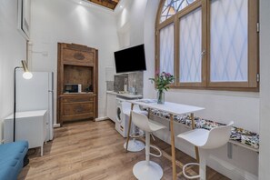 Interior - RELSTAY | Brera | Fascinating 1BR (Milano)