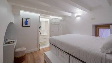 Bureau, Wi-Fi, draps fournis