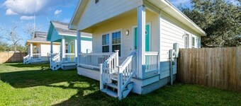 Reelin’ and Rockin’ Cottage 1/2