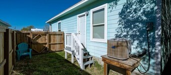 Reelin’ and Rockin’ Cottage 1/2