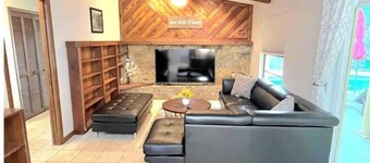 6 Beds / Pool / Grill / Billiards / Tampa