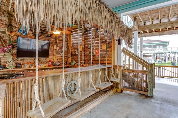 Children's area - Relax at the Lawncougar (Galveston)