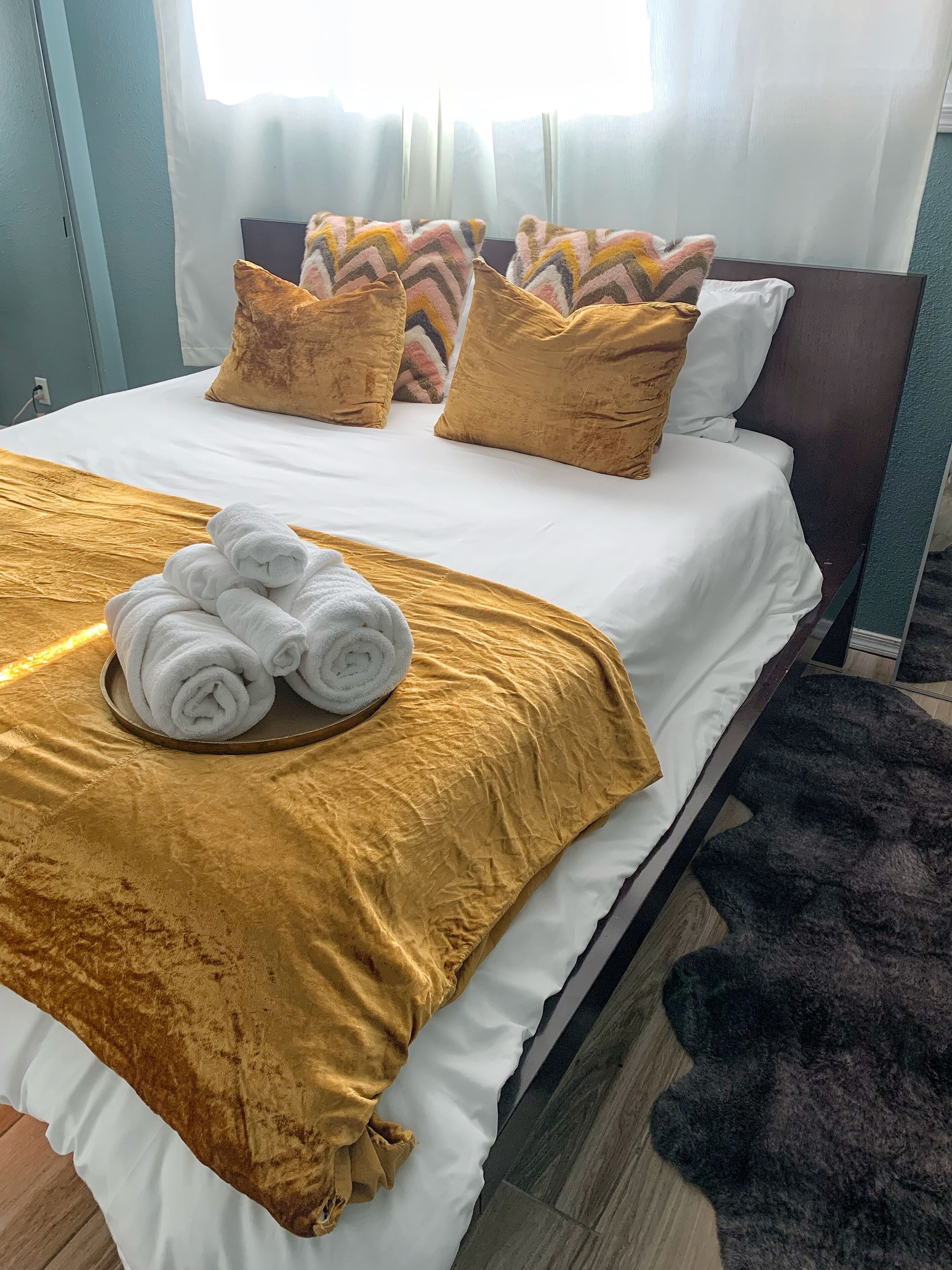 4 habitaciones, escritorio, tabla de planchar con plancha y wifi gratis 