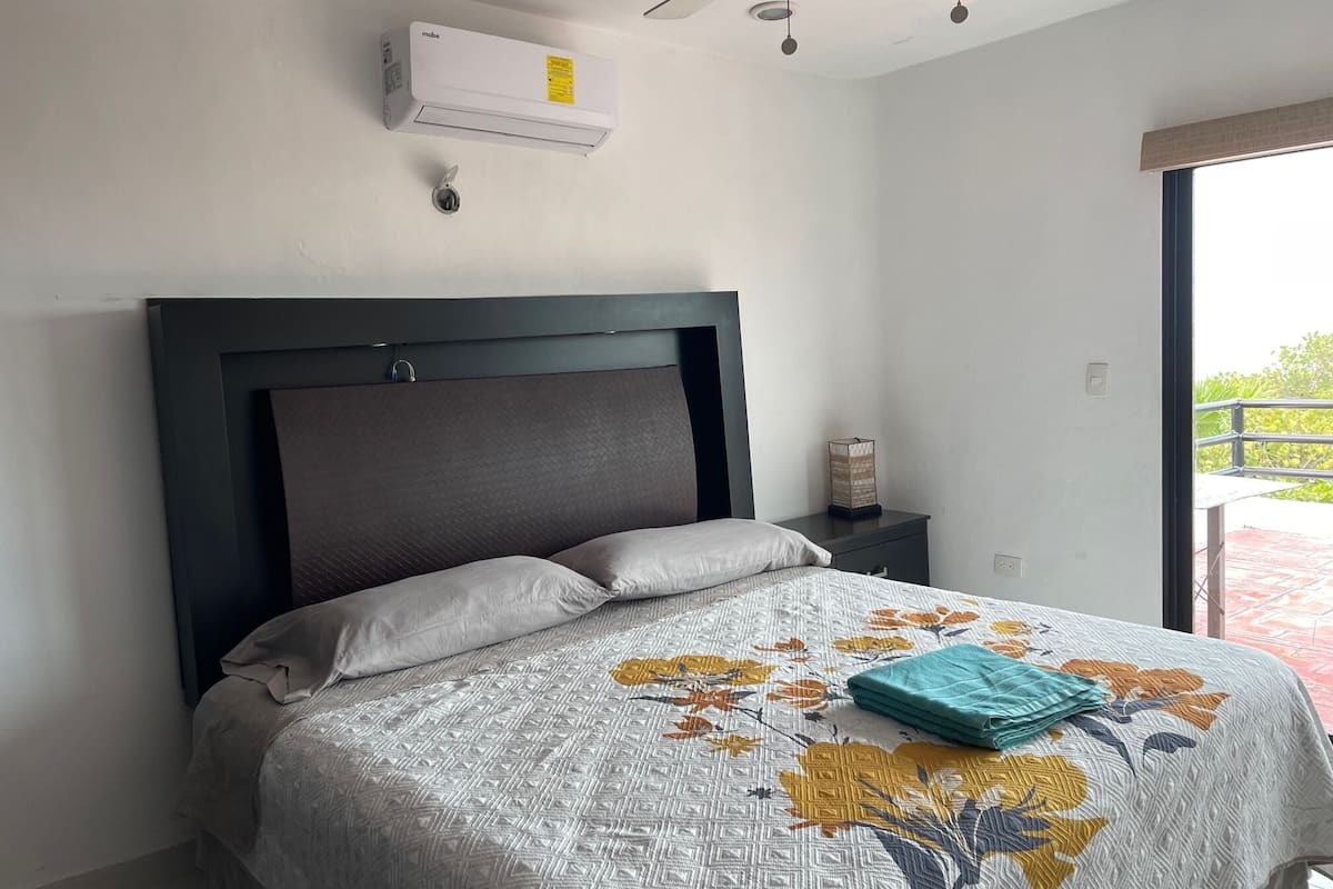 Family House | 4 bedrooms, free WiFi, bed sheets