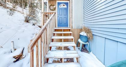 Dog-friendly rustic cabin with a wood-burning fireplace, porch, and washer/dryer