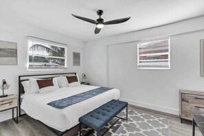 3 bedrooms, desk, iron/ironing board, travel crib