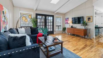 Télévision à écran plat