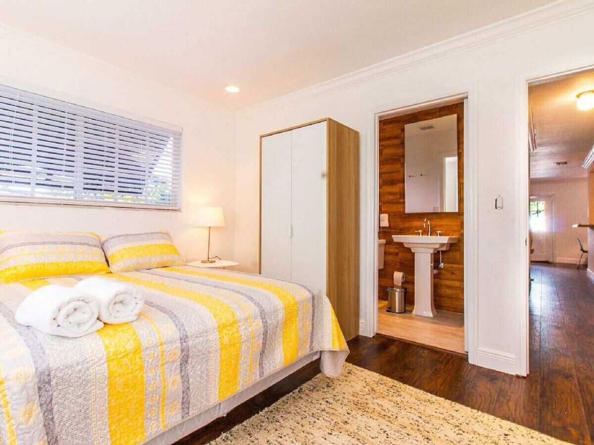 4 chambres, fer et planche à repasser, Wi-Fi gratuit, draps fournis