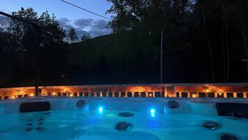 Idromassaggio all'aperto