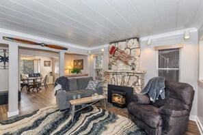 Smart TV, fireplace, DVD player