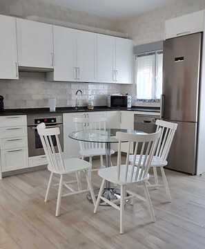 Private kitchen - HOUSE IN MENASALBAS (Menasalbas)