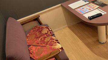 Deluxe Room | Down comforters, minibar, blackout drapes, soundproofing