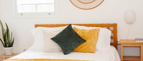 2 bedrooms, iron/ironing board, travel cot, WiFi